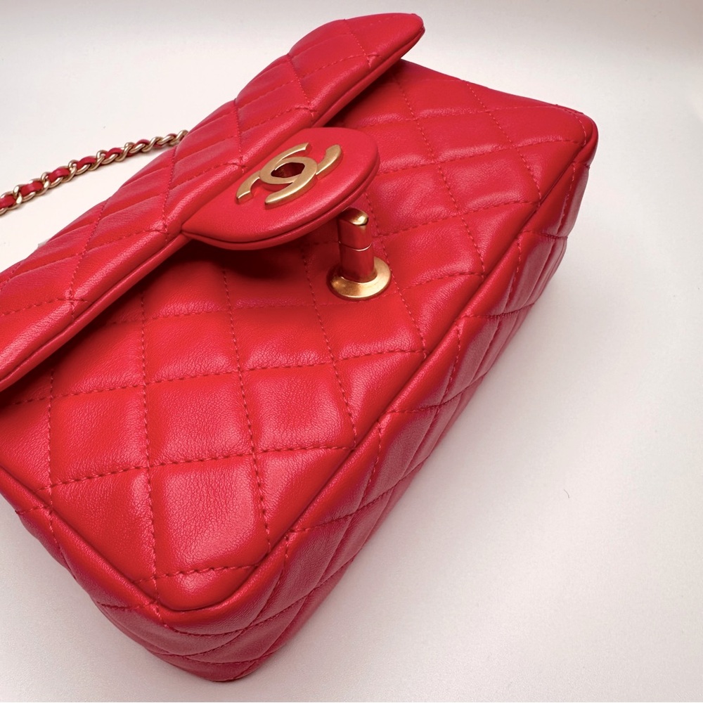 Chanel Pearl Crush - Picture 8 of 17